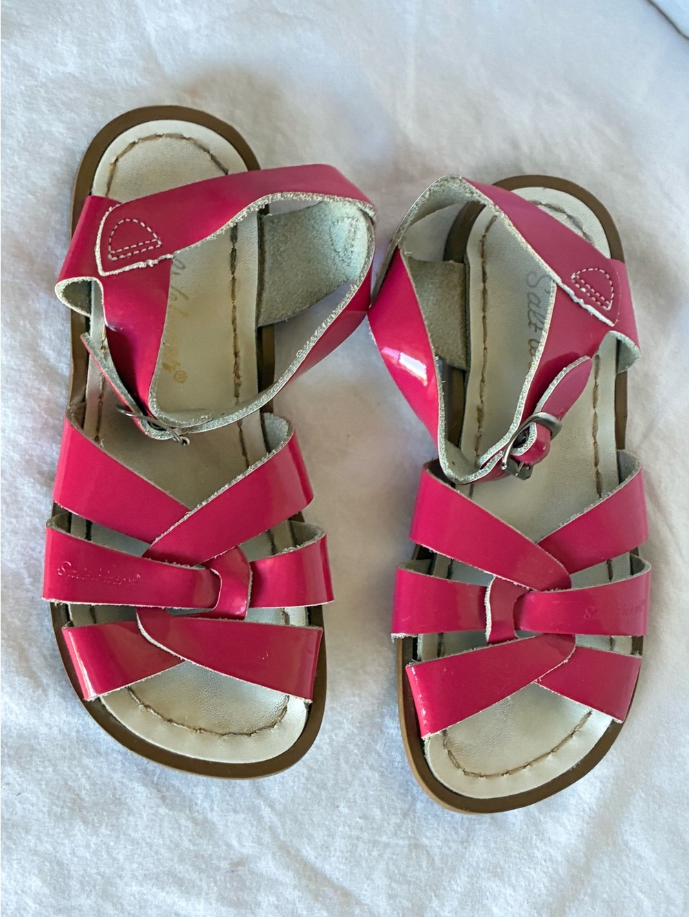 EUC Salt Water Sandals by Hoy Bright Pink Patent Girls' Strappy Sandals size 11